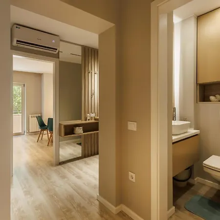 Downtown Breeze Apartment Constanta Exterior photo